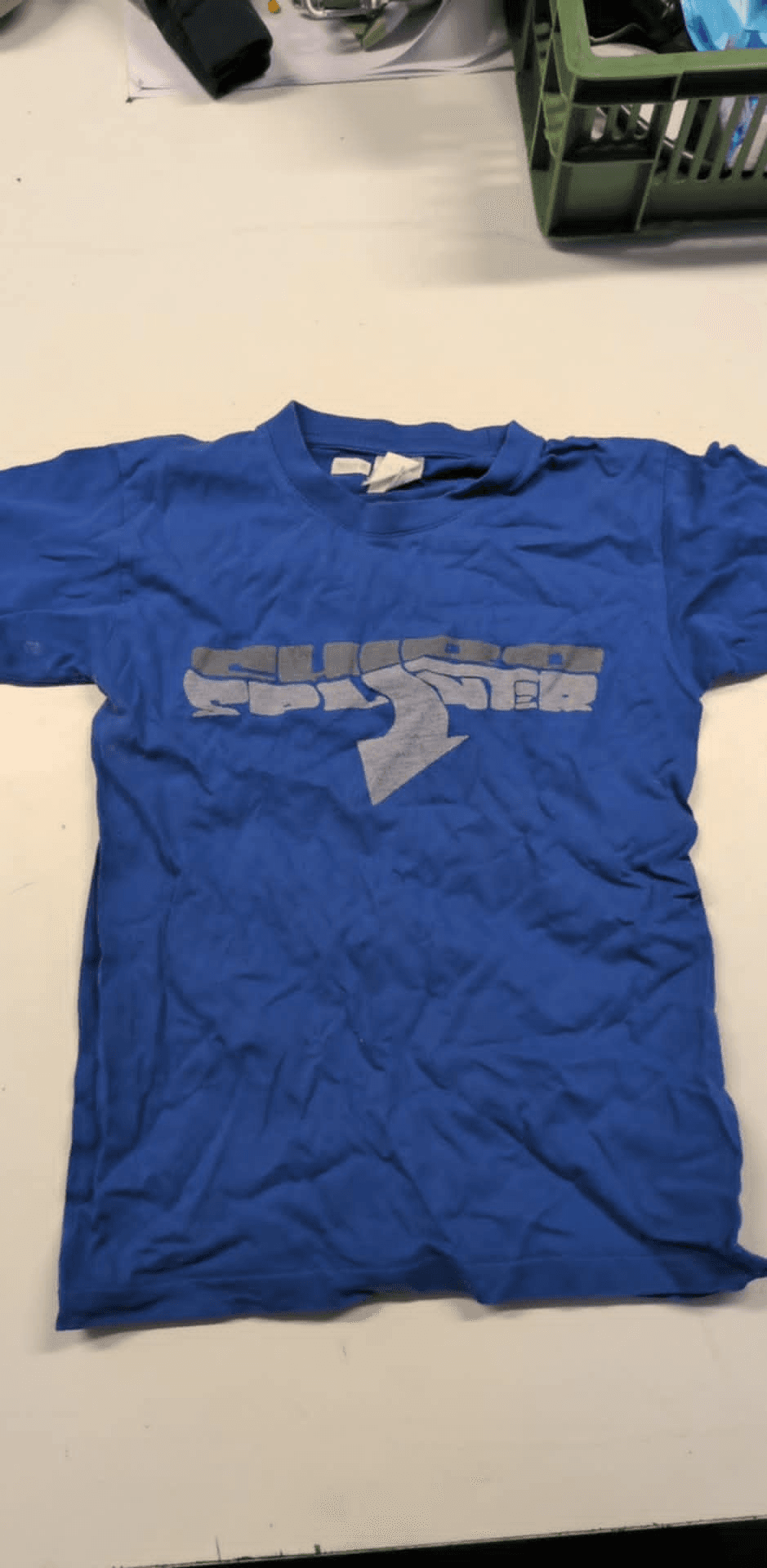 a blue shirt with the word chester on it